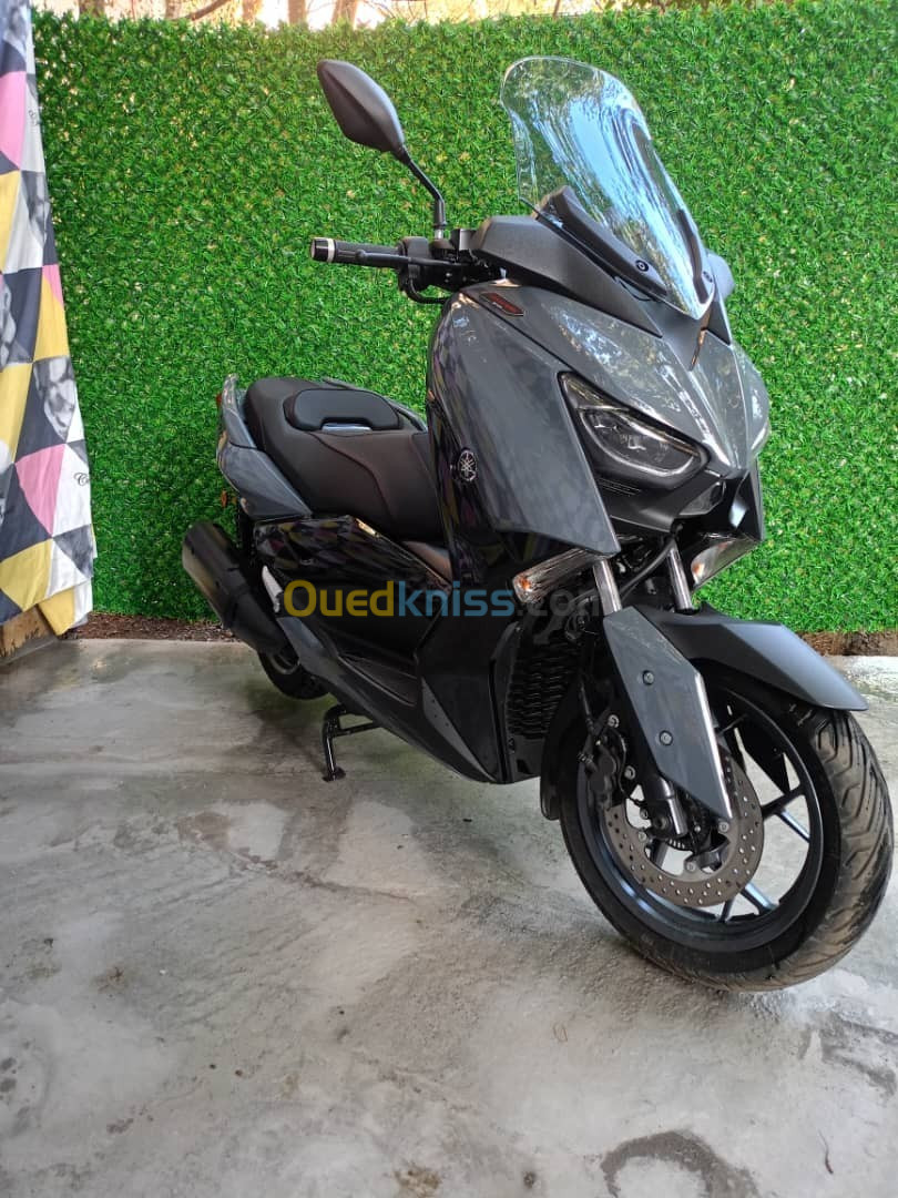 Yamaha Xmax 300 2023