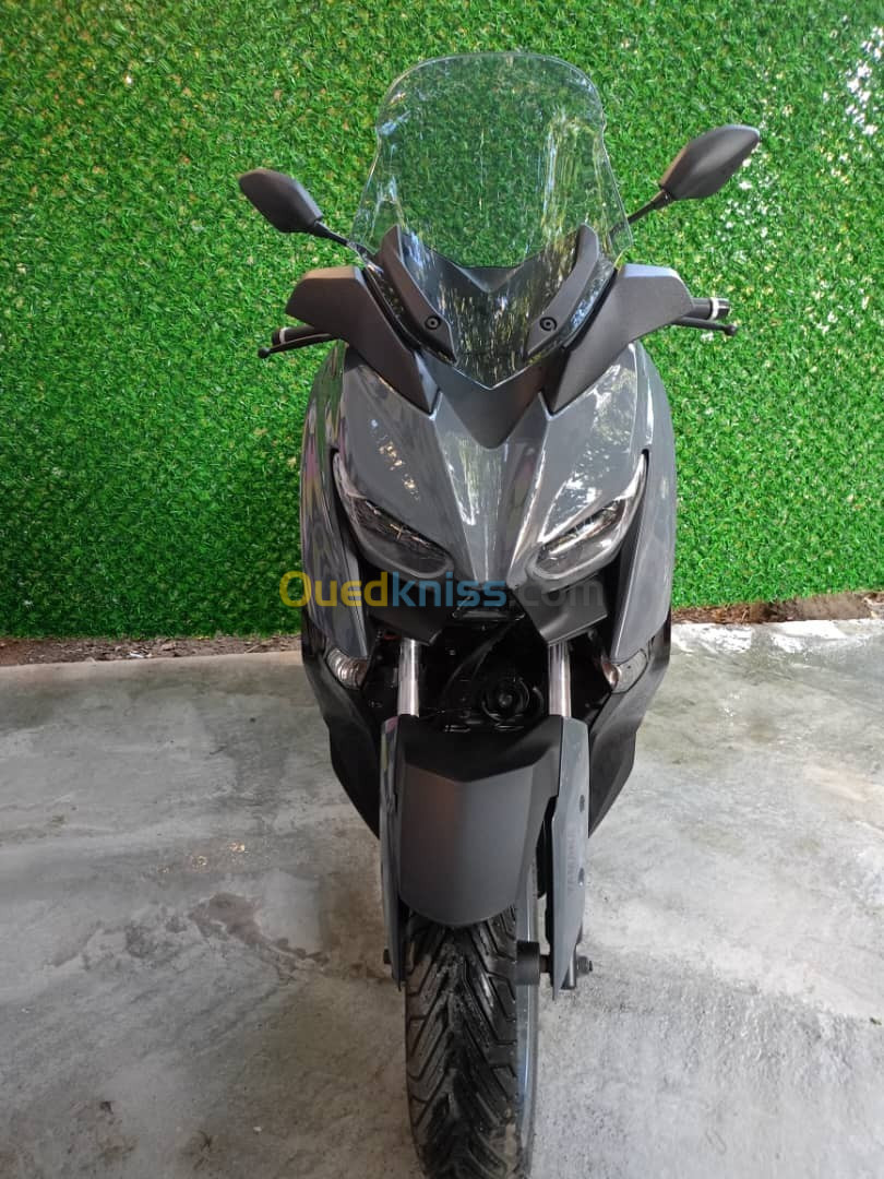 Yamaha Xmax 300 2023