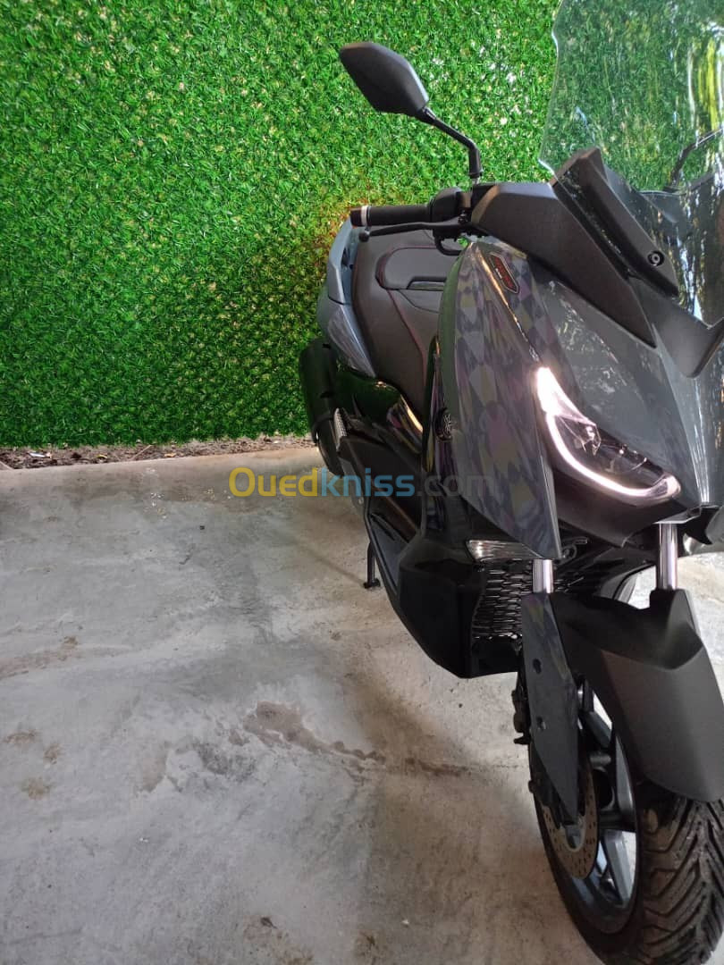 Yamaha Xmax 300 2023