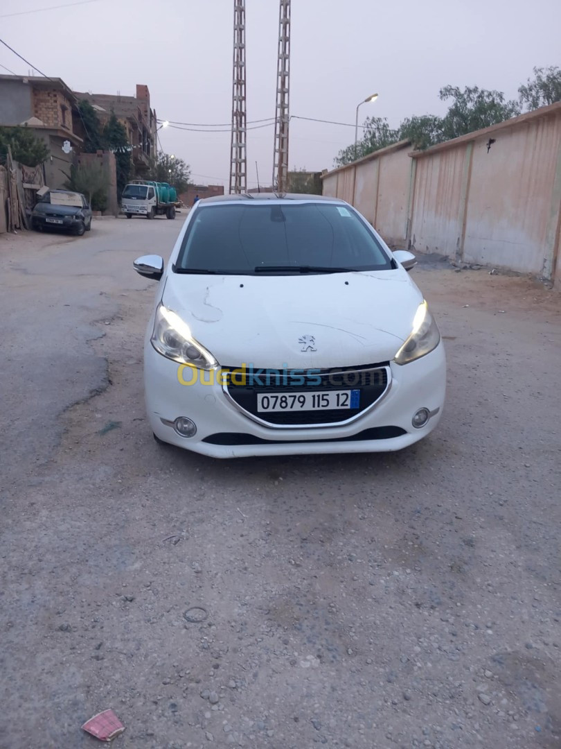 Peugeot 208 2015 Allure