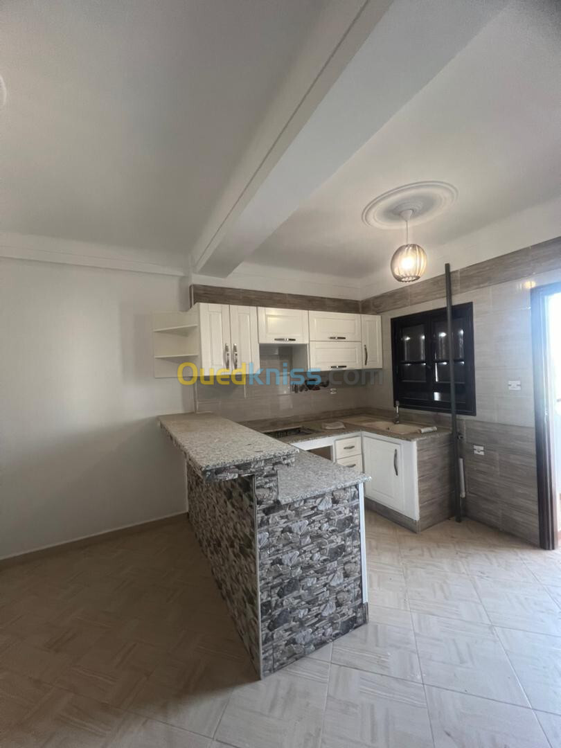 Vente Appartement F4 Alger Bordj el bahri