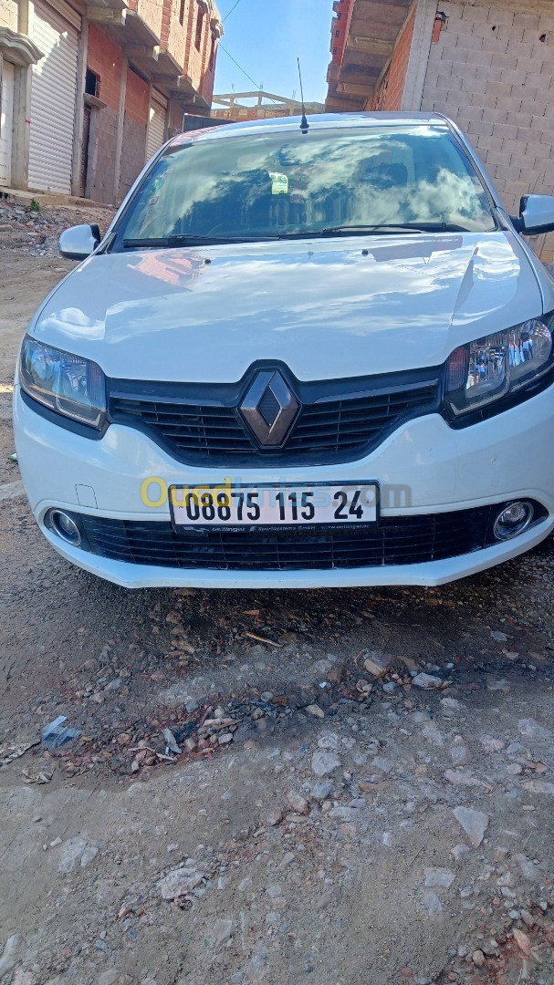 Renault سامبول 2015 