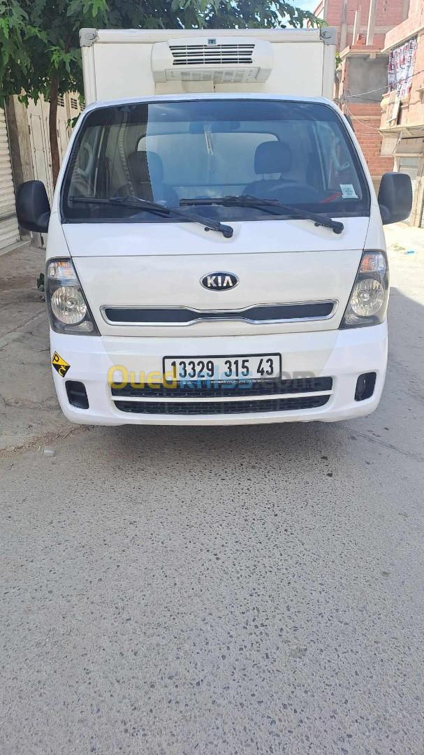 Kia 2700 2015