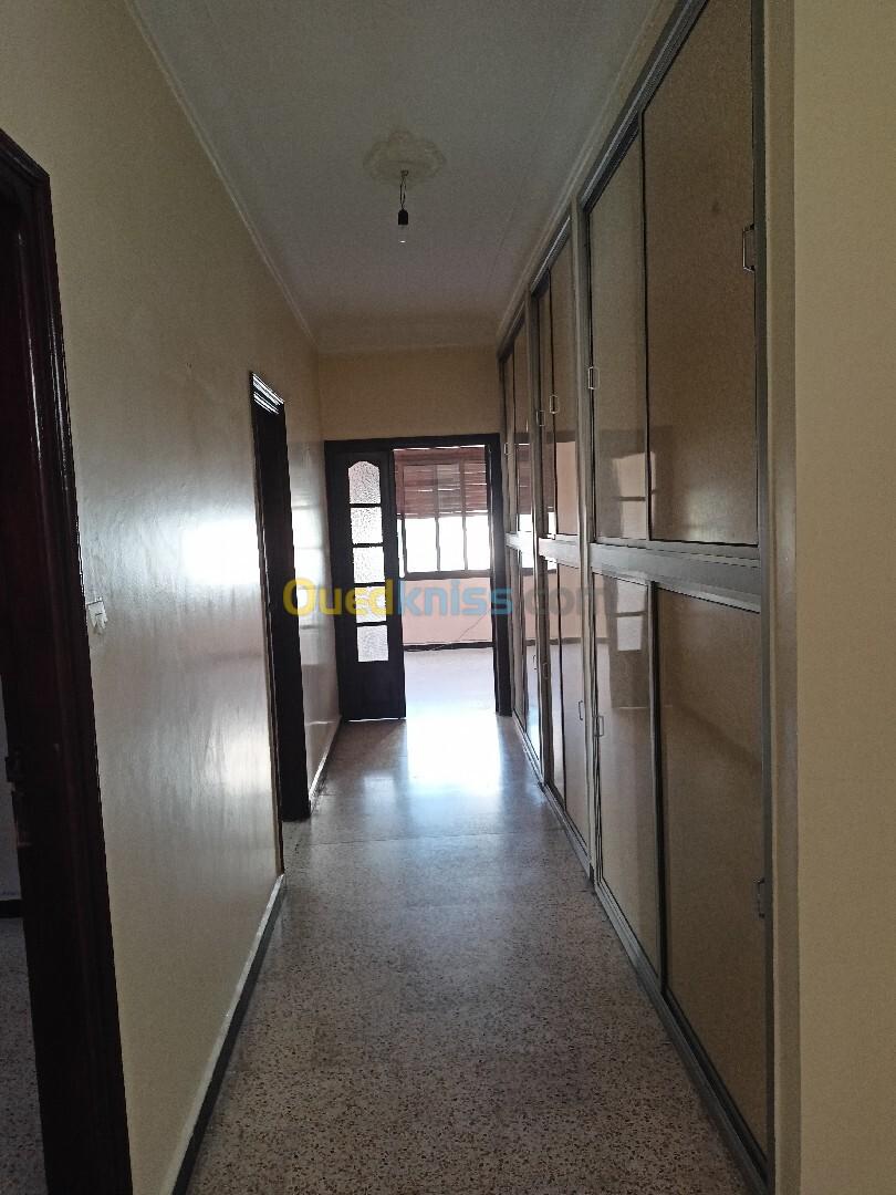 Location Appartement F3 Blida Blida