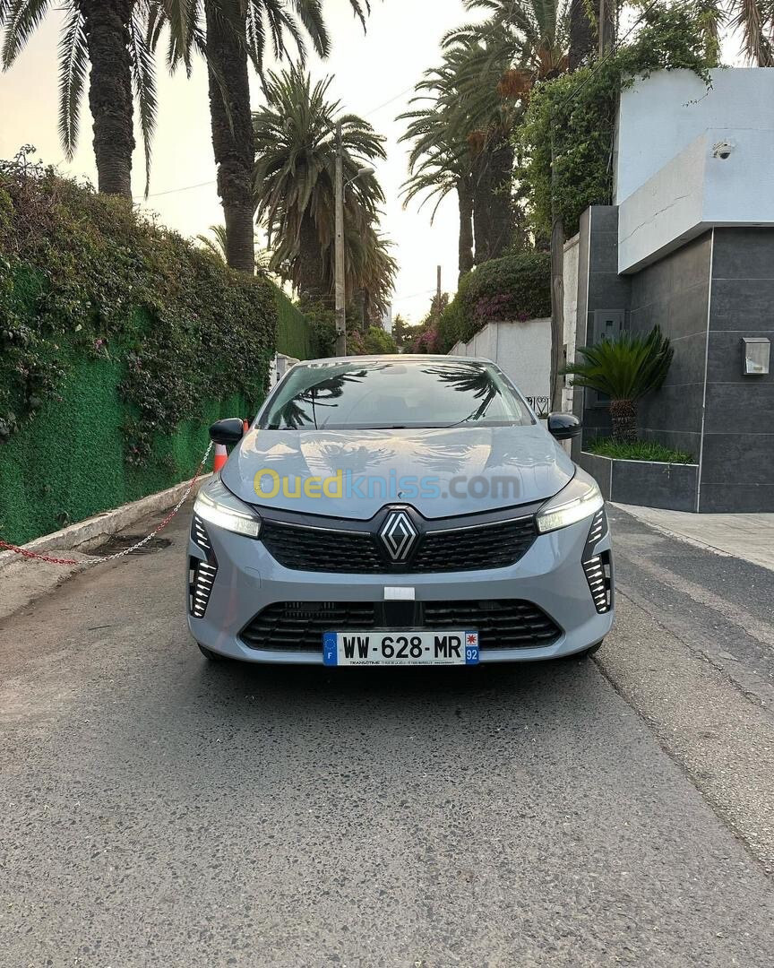 Renault Clío 5. Évolution 2024 Gris nardo