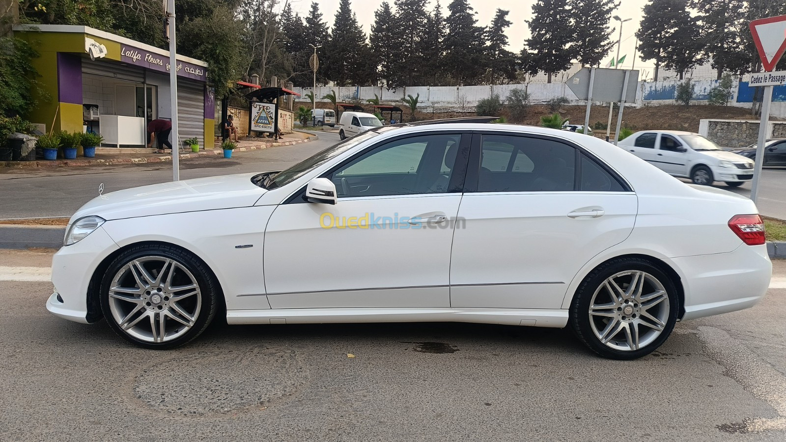 Mercedes Classe E 2015 AVANTGARDE Pack AMG