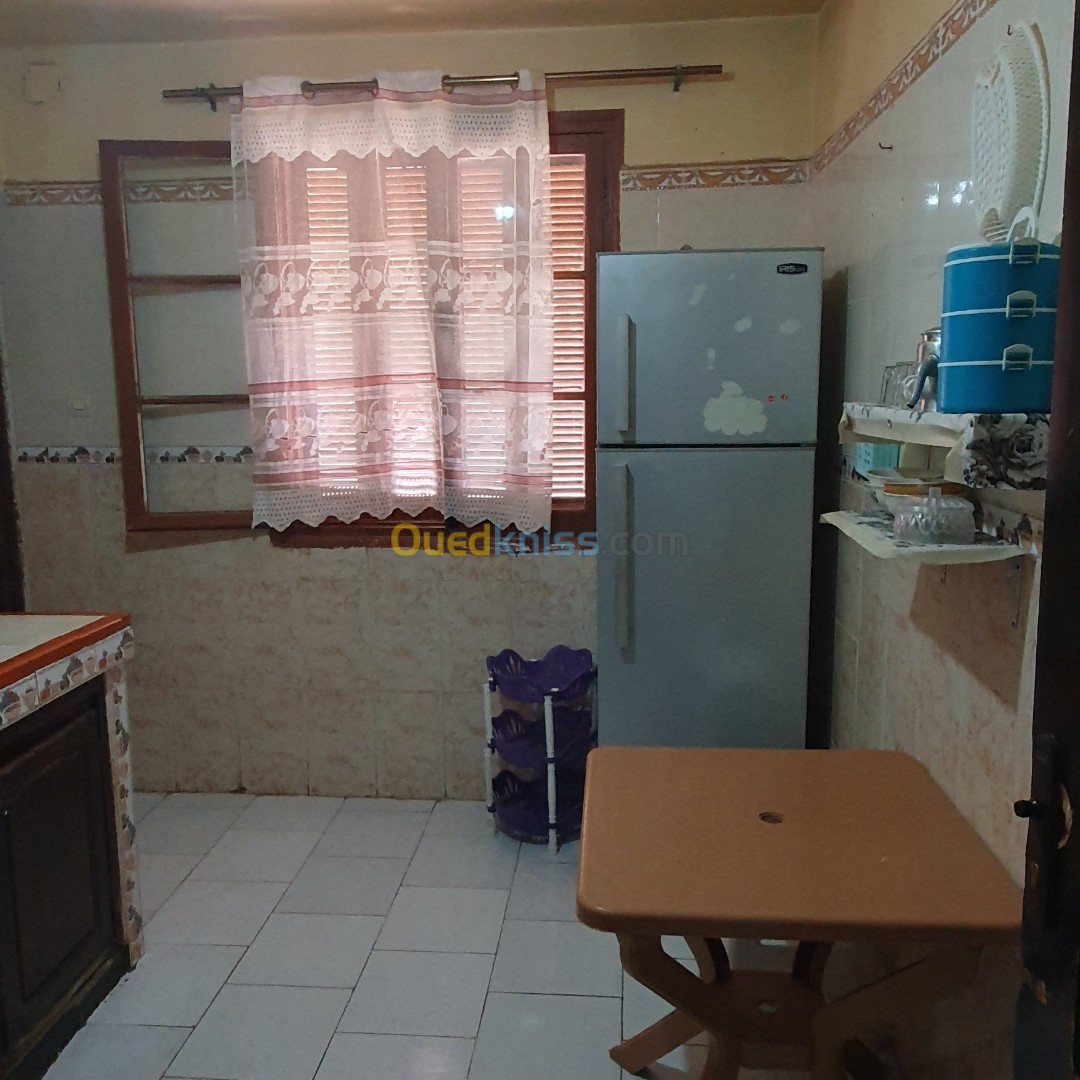 Location vacances Appartement F3 Mostaganem Mostaganem