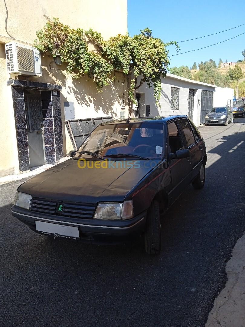 Peugeot 205 1990 205