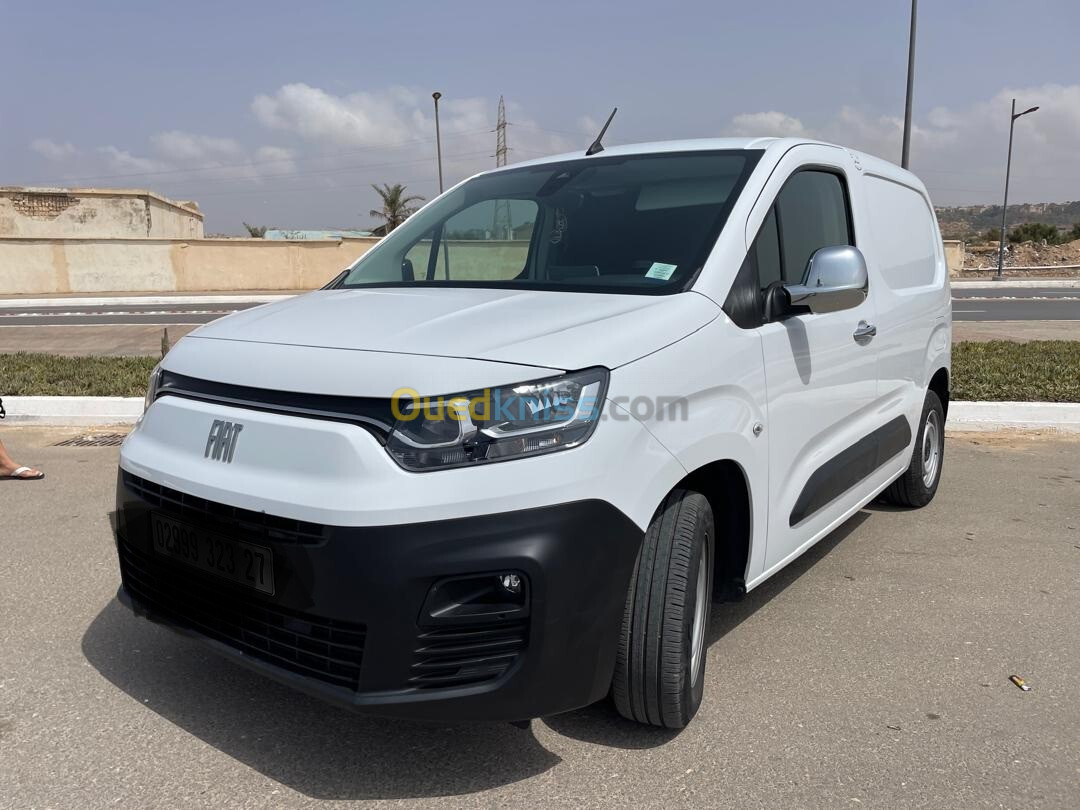 Fiat DOBLO 2023 Italien