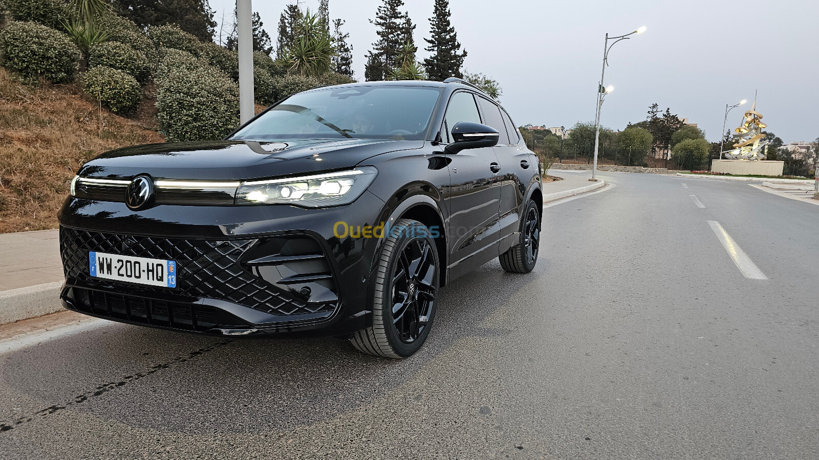 Volkswagen tiguan new 2024 R line black black