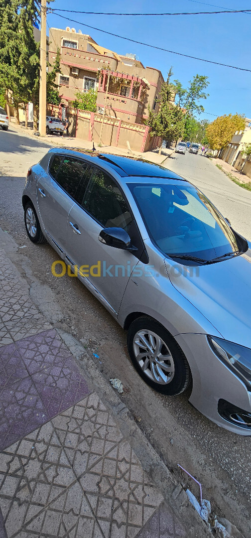 Renault Megane 3 2015 Bose