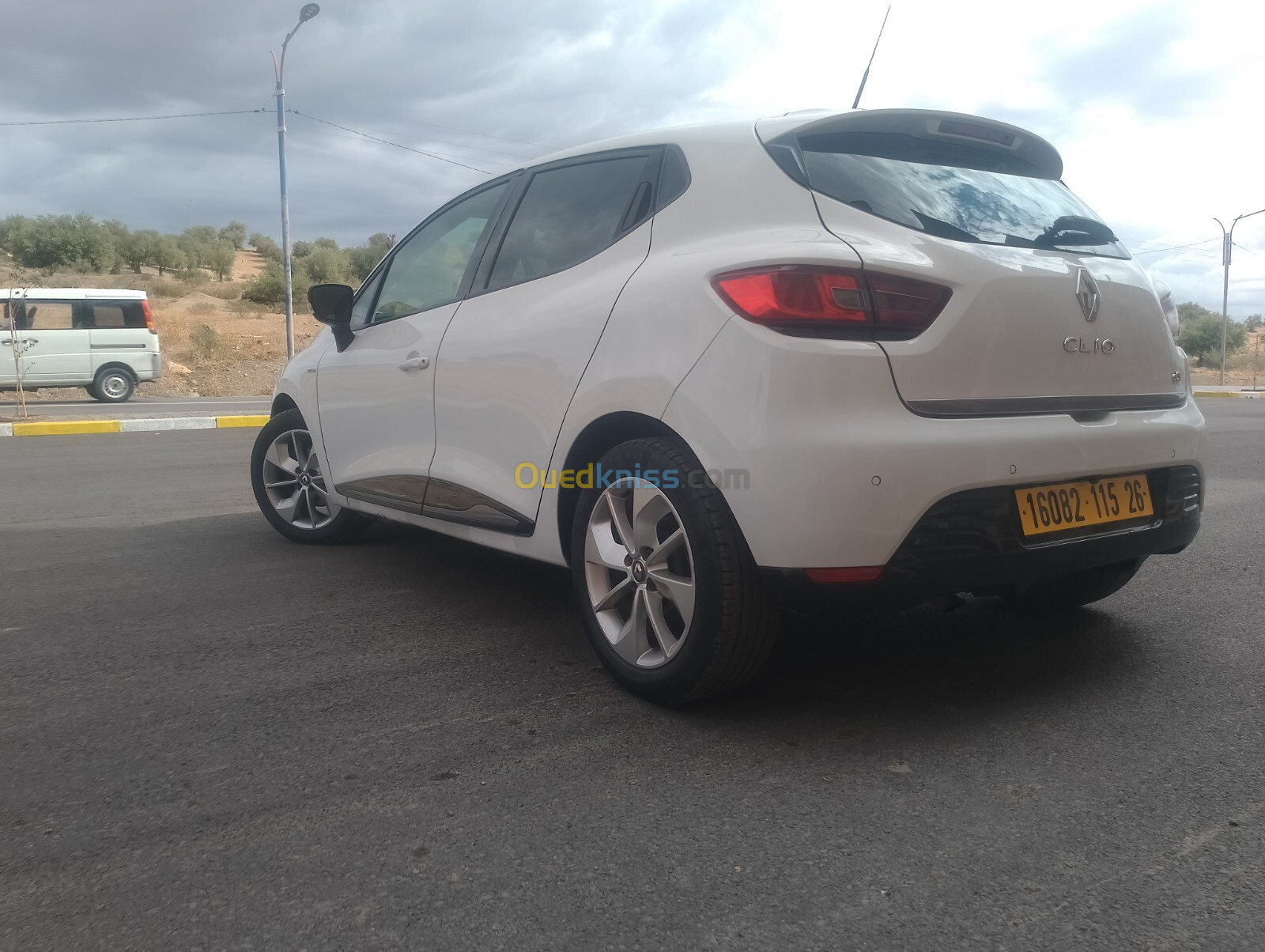 Renault Clio 4 2015 Limited 2