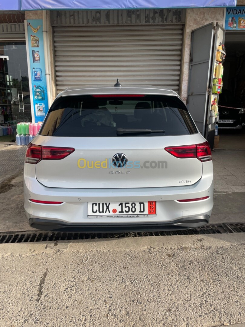 Volkswagen Golf 8 2021 Etsi