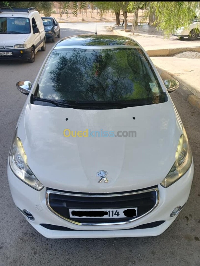 Peugeot 208 2014 Allure