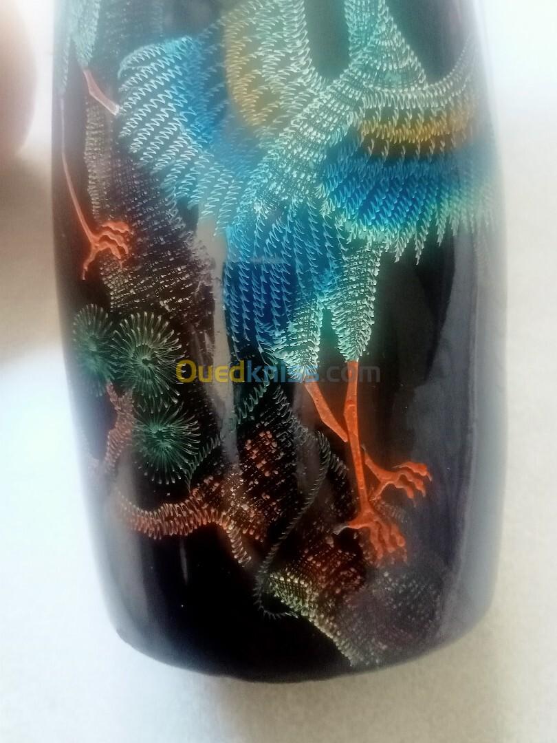 vase en nacre noir motif  oiseau année 1960/1970