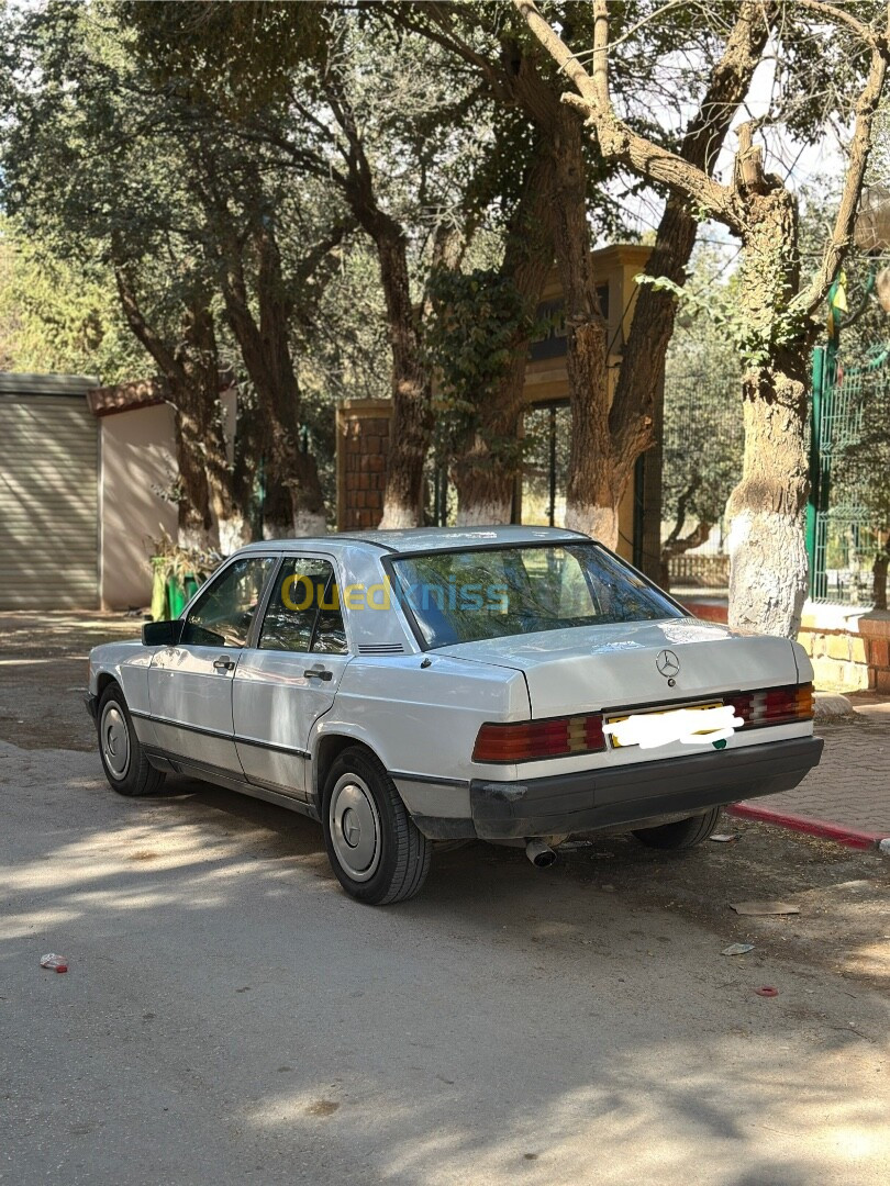 Mercedes 190e 1985 