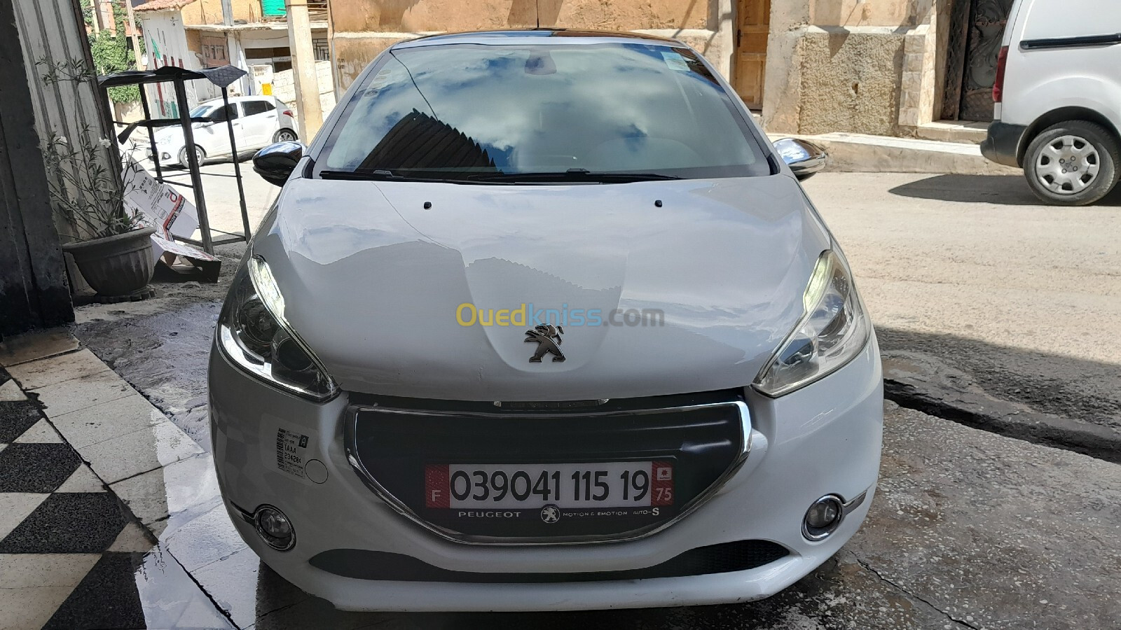 Peugeot 208 2015 Allure Facelift