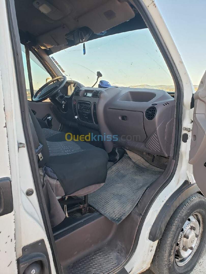 Renault Master 2000