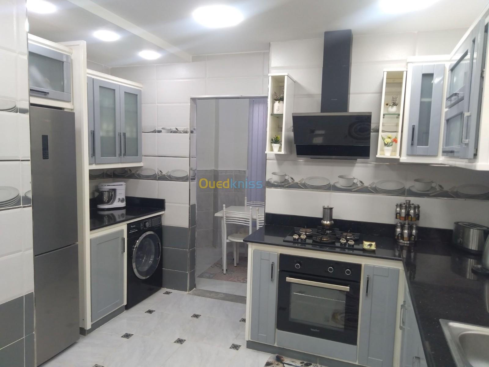 Location vacances Appartement F4 Mostaganem Mostaganem