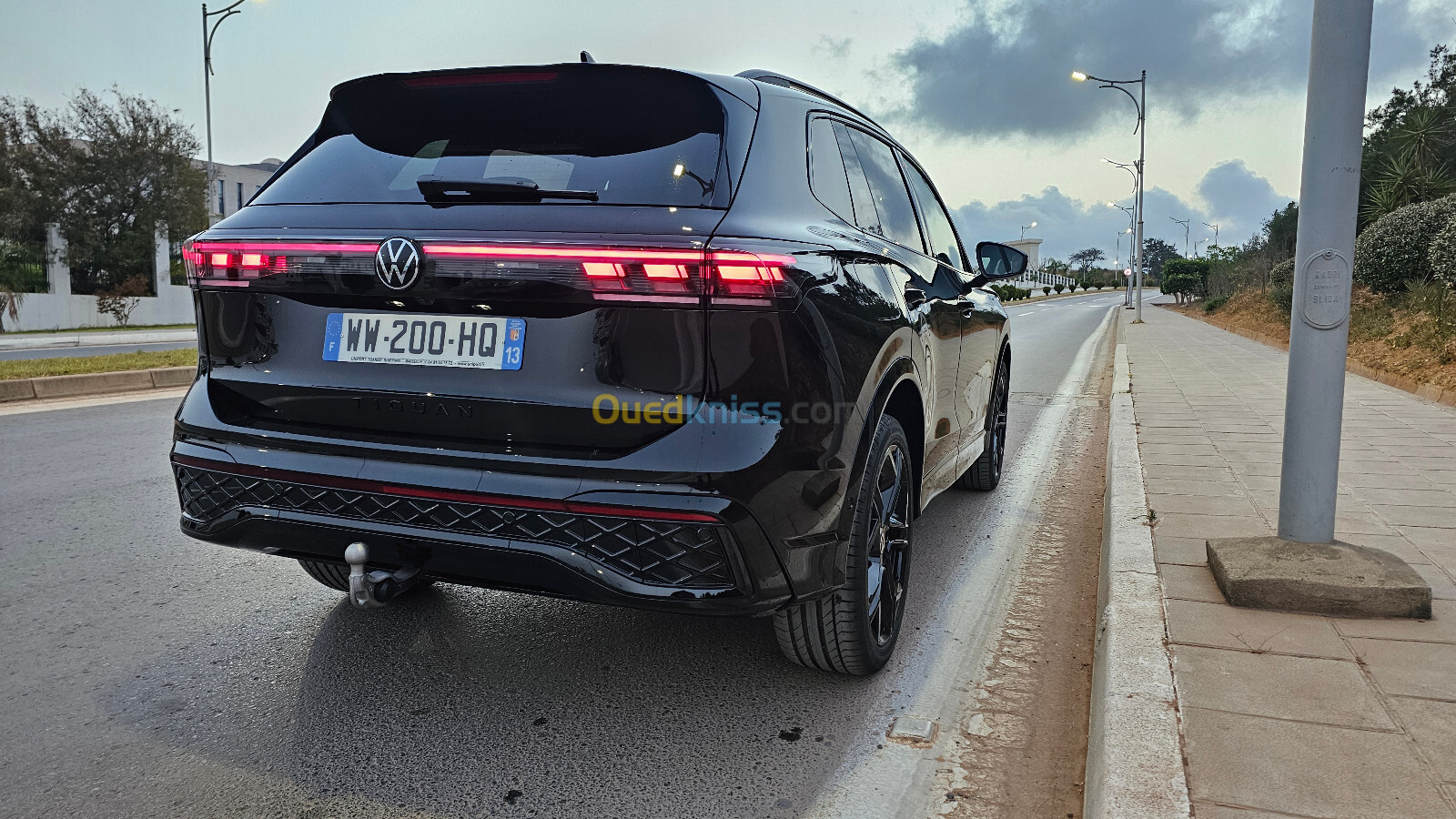 Volkswagen tiguan new 2024 R line black black