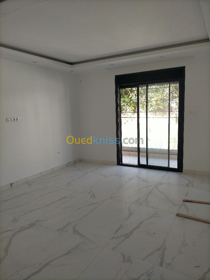 Vente Appartement F4 Alger Hydra