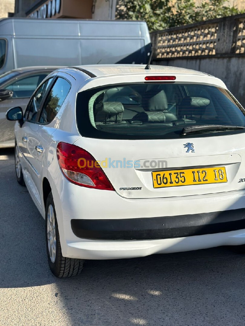 Peugeot 207 2012 