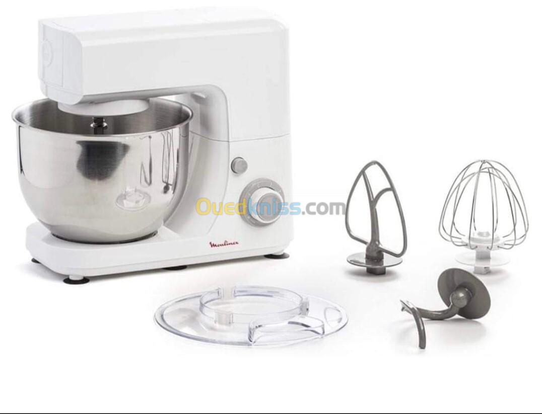 MOULINEX ROBOT PATISSIER ESSENTIAL .  Prix : 28000 