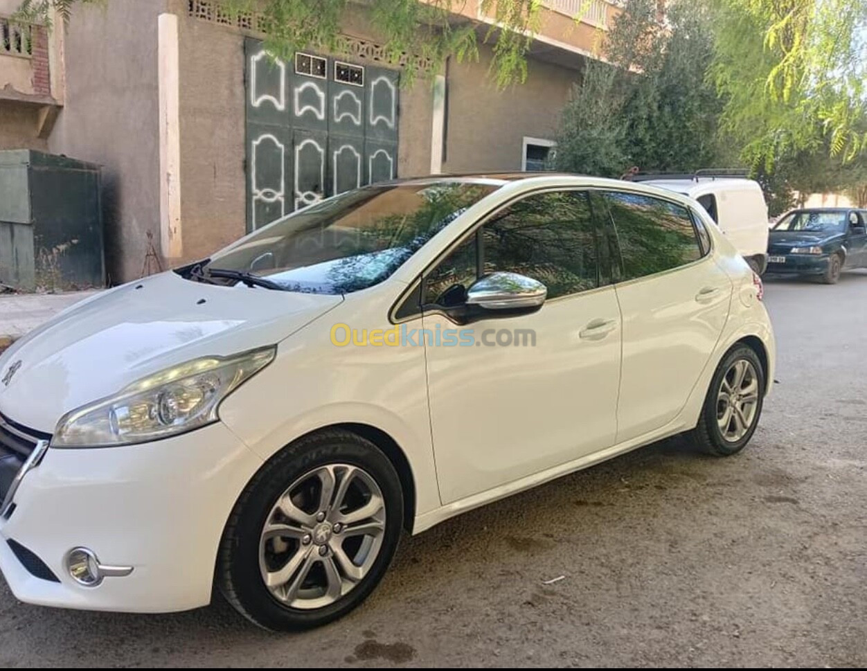 Peugeot 208 2014 Allure