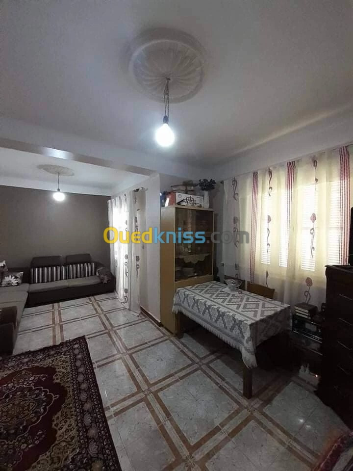 Vente Appartement F3 Alger Les eucalyptus