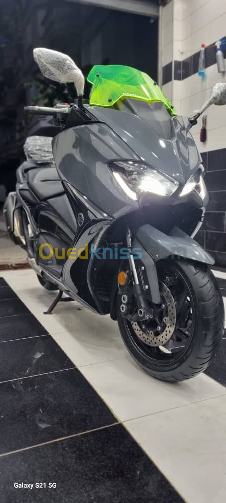 Yamaha Tmax 560 2022