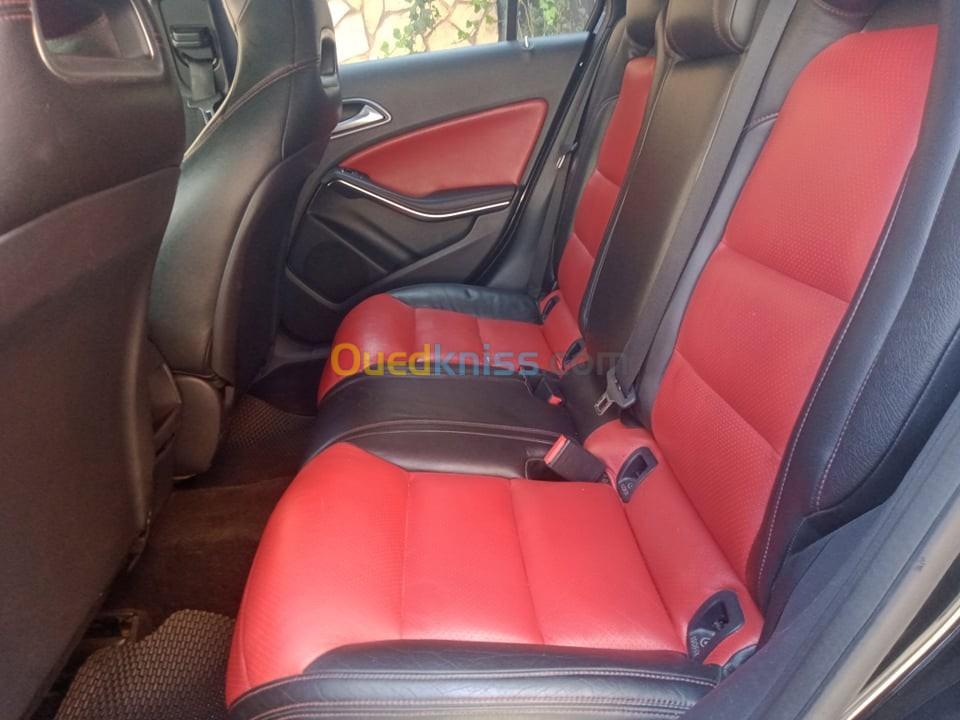 Mercedes Classe A 2015 220