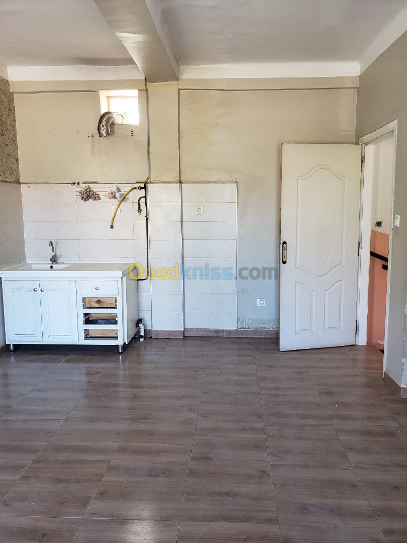 Location Appartement F2 Alger Bordj el kiffan