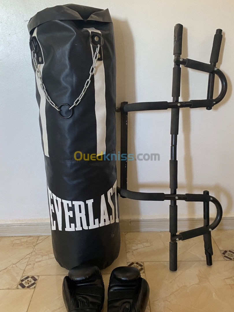 Sac de boxe bar a fix boxing gloves Tipaza Alg rie