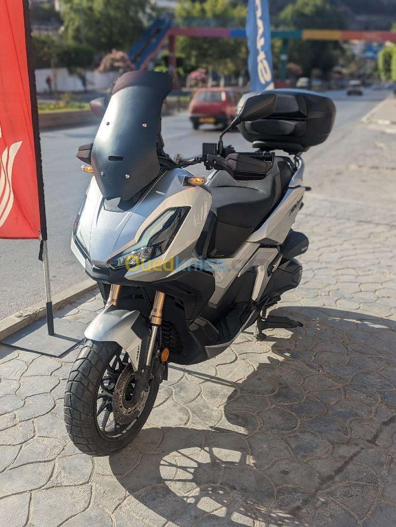 Honda moto adv350 2023