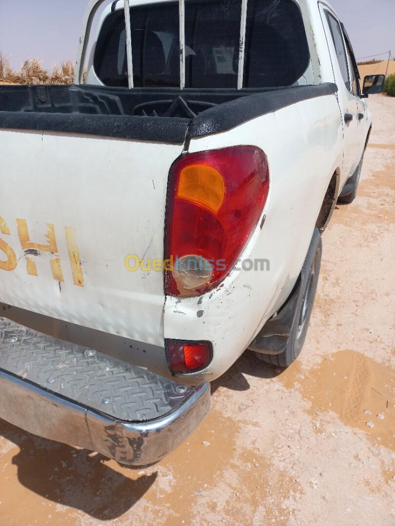 Mitsubishi L200 2013 L200