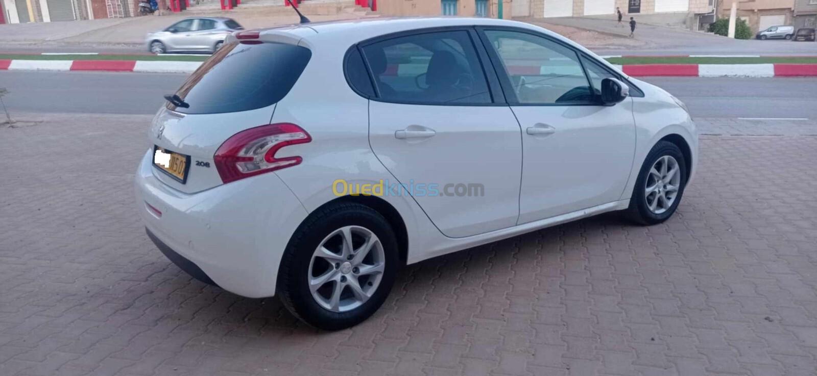 Peugeot 208 2015 208