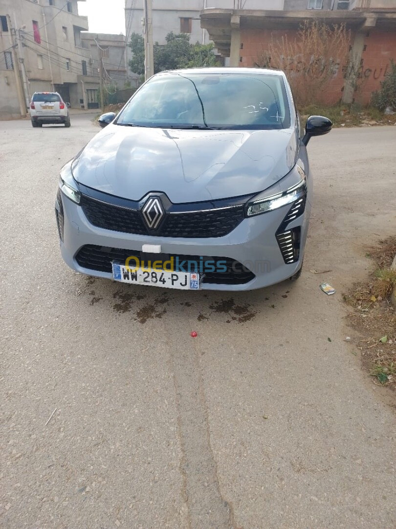 Renault Clio 5 évolution 2024 Gris nardo full