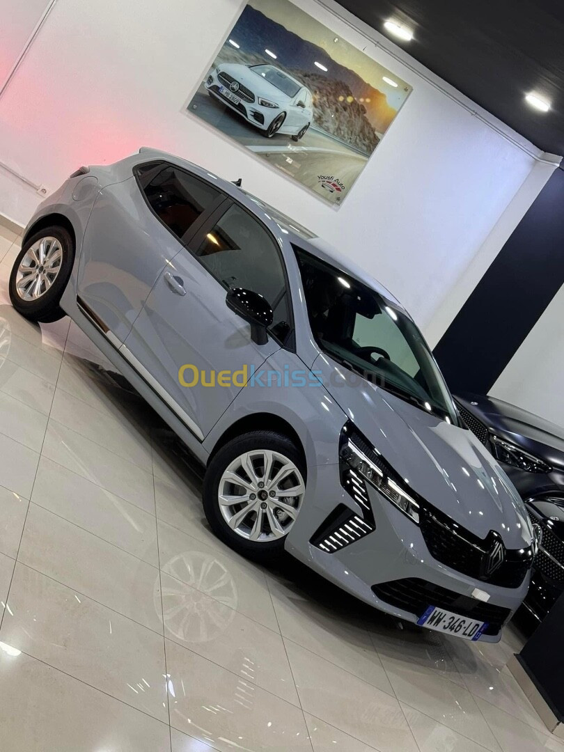 Renault Clio 5 gris nardo full options 2024 Carte grise