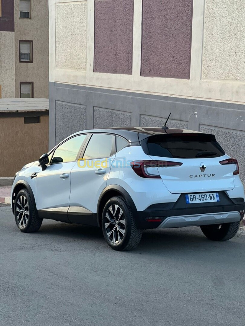 Renault Captur blanc nacré toit noir brillant 2023 Gpl d’origine zéro retouche