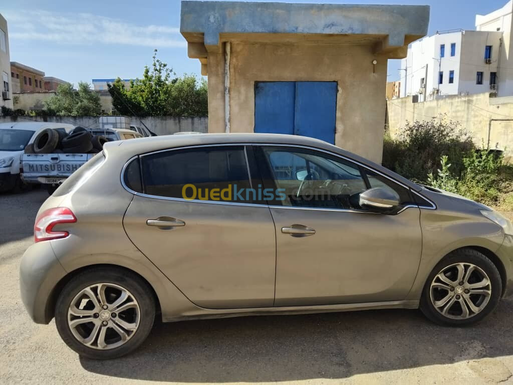 Peugeot 208 2013 Active