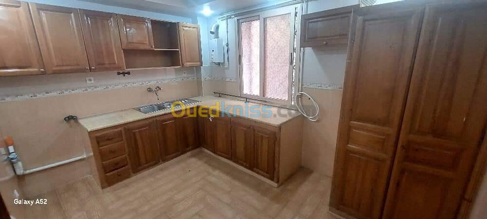 Location Appartement F3 Alger Dely brahim