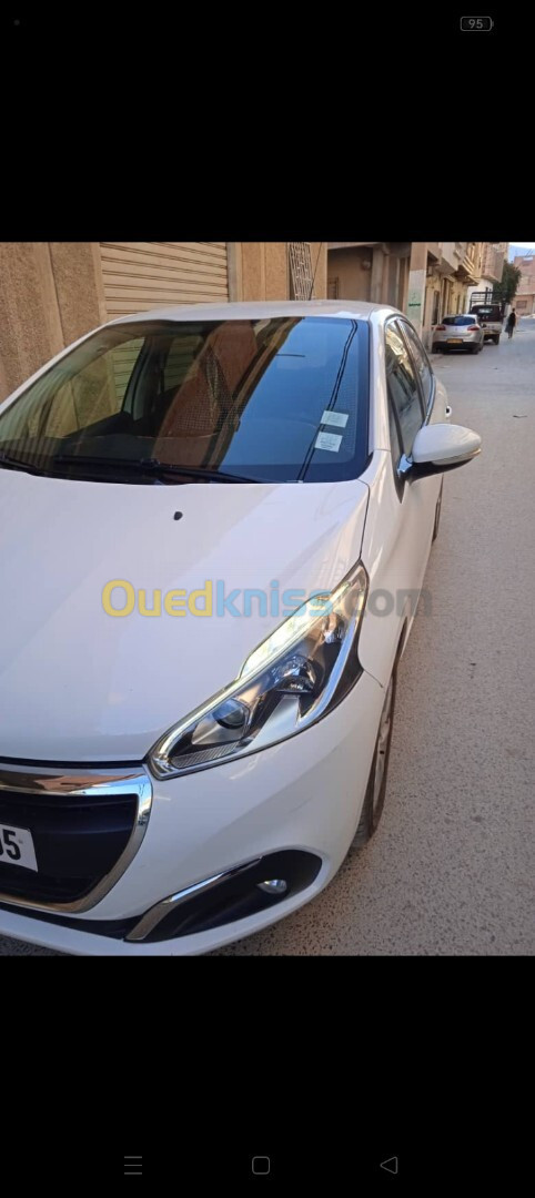 Peugeot 208 2015 Active