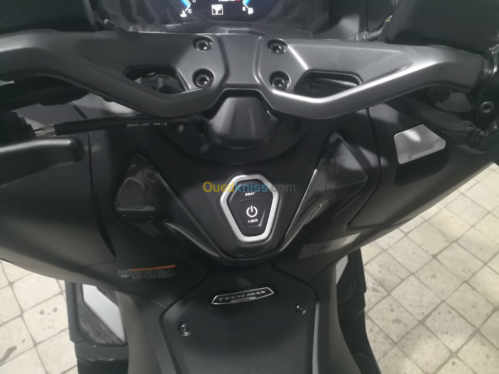 Yamaha TMAX TECH-MAX 