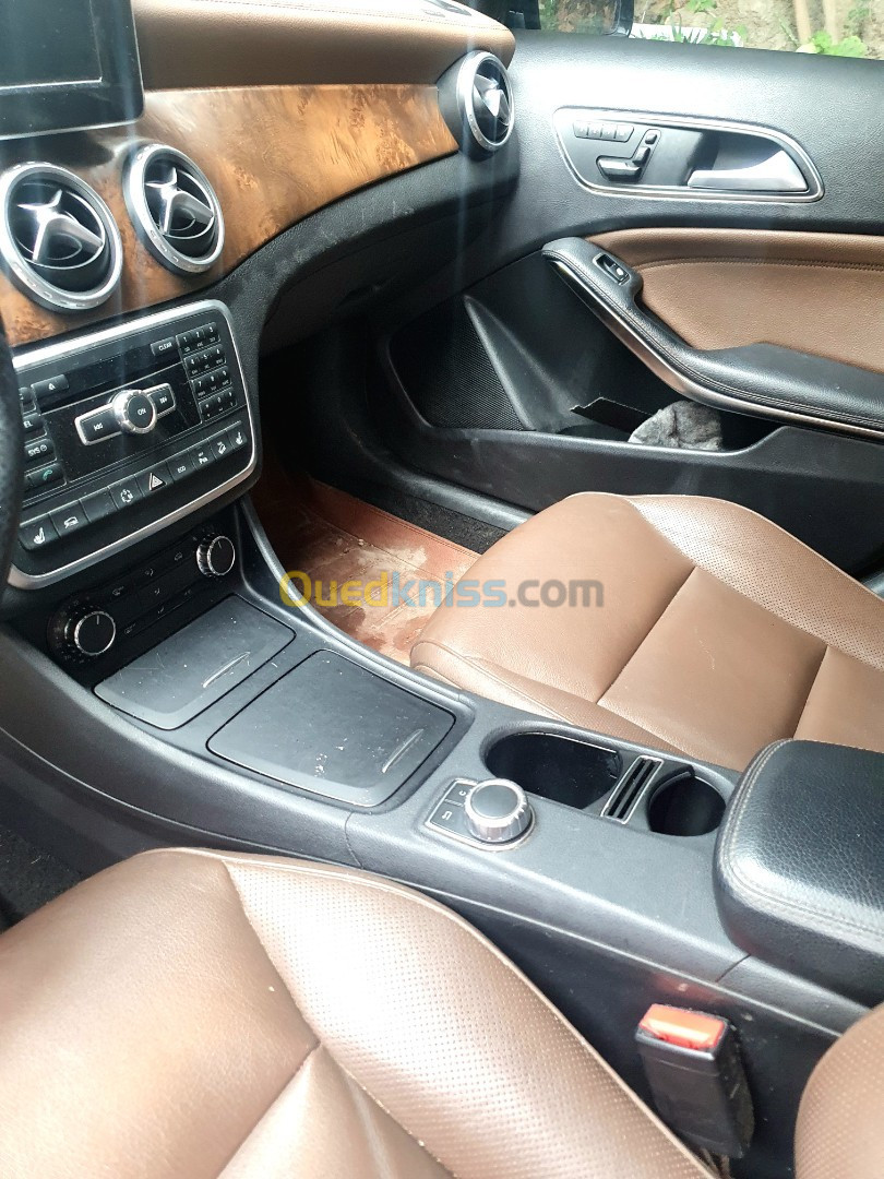 Mercedes GLA 2015 GLA