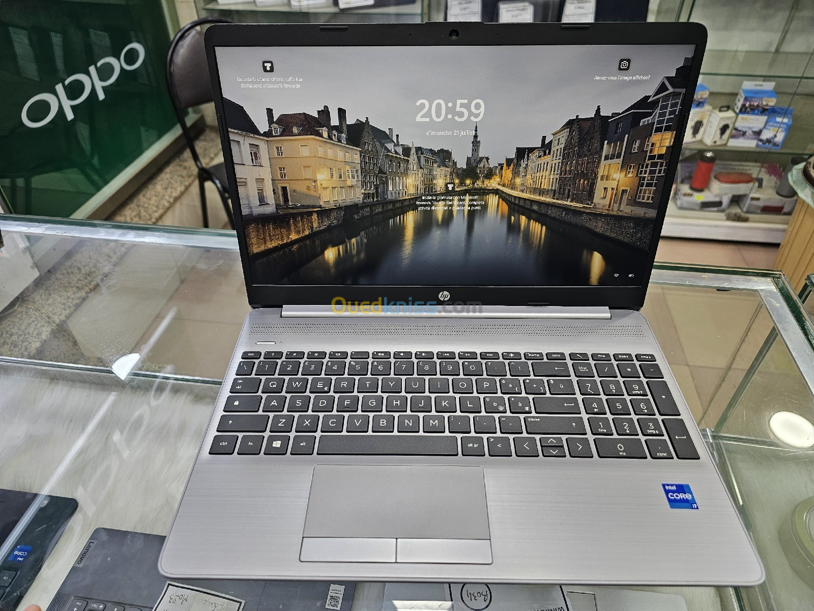 HP 250 G8 i7-11eme 8G/512 SSD