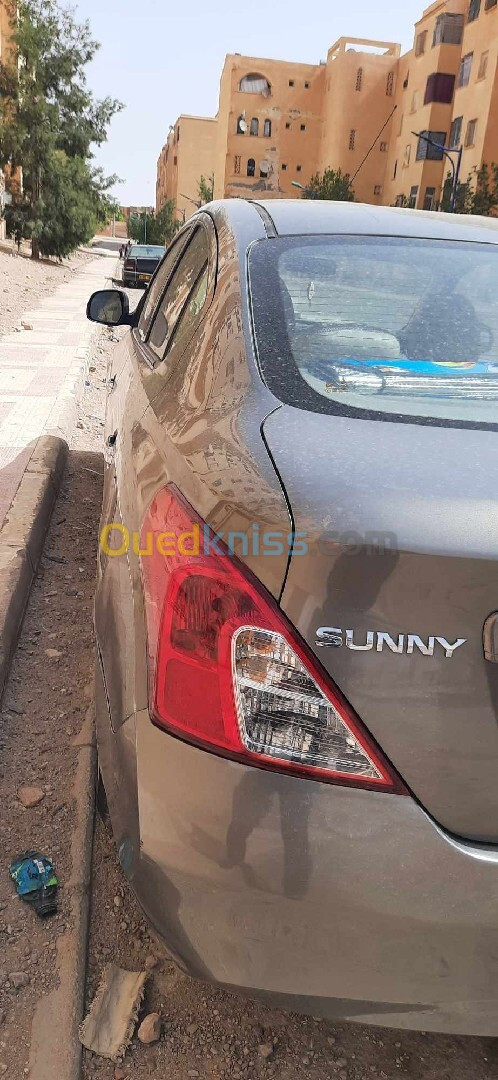 Nissan Sunny 2014 Acenta pack