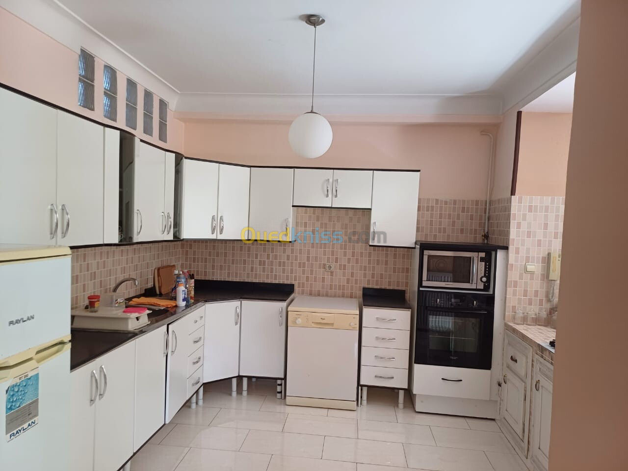 Location Appartement F2 Alger Hydra