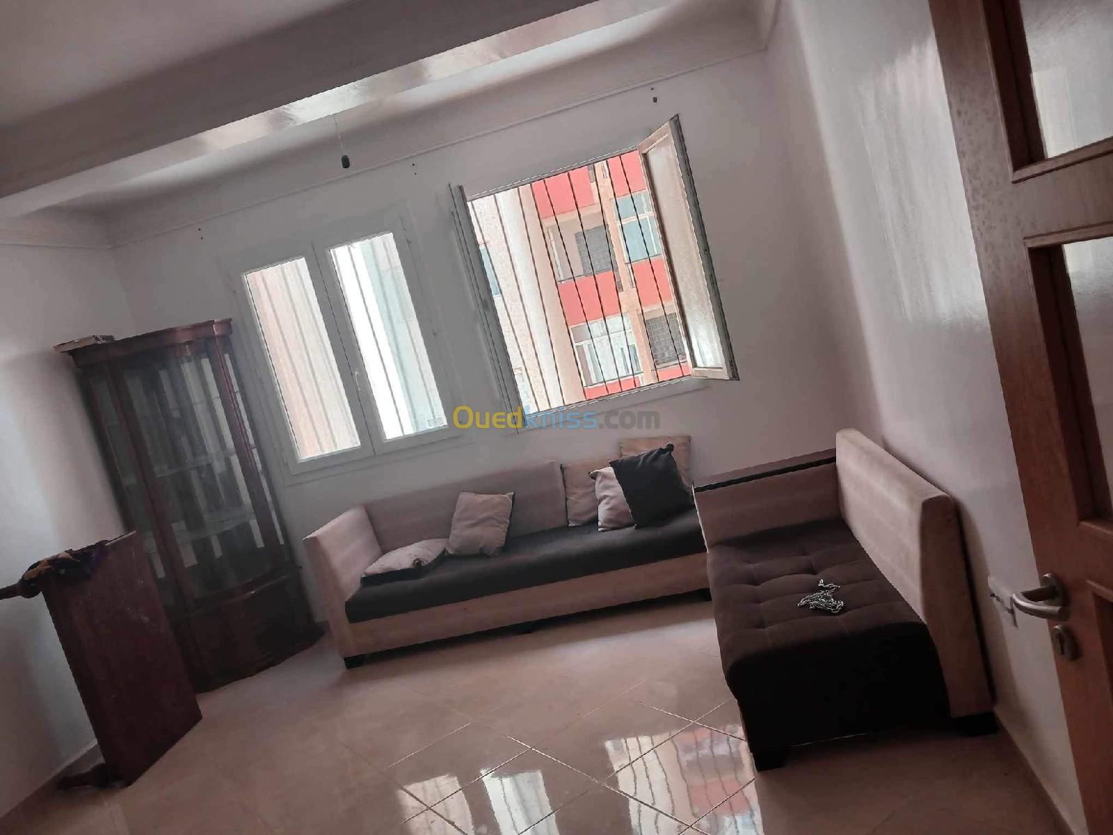 Location vacances Appartement F4 Mostaganem Mostaganem