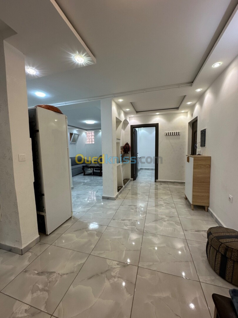 Location vacances Appartement F3 Alger Draria