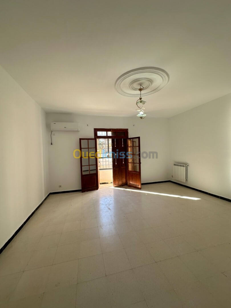 Location Appartement F4 Alger Draria